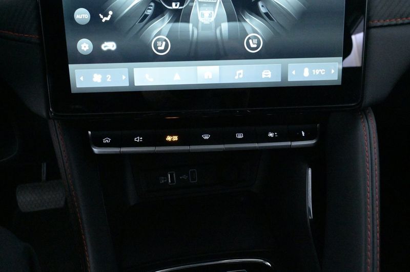 MG ZS EV bild 21