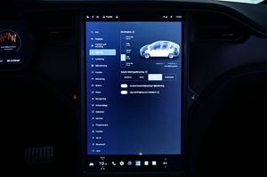 Tesla Model X bild 23