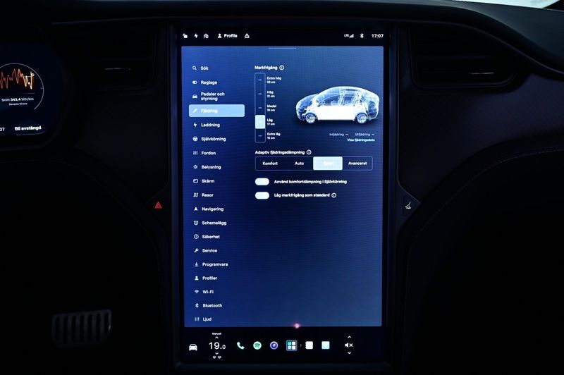 Tesla Model X bild 23