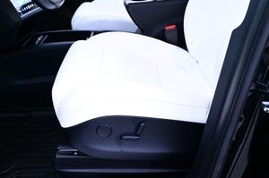 Tesla Model X bild 13