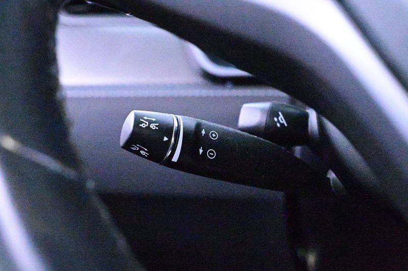Tesla Model X bild 9
