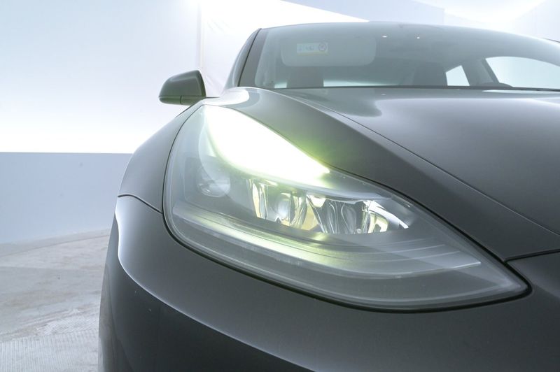 Tesla Model 3 bild 26