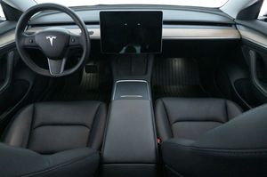 Tesla Model 3 bild 6