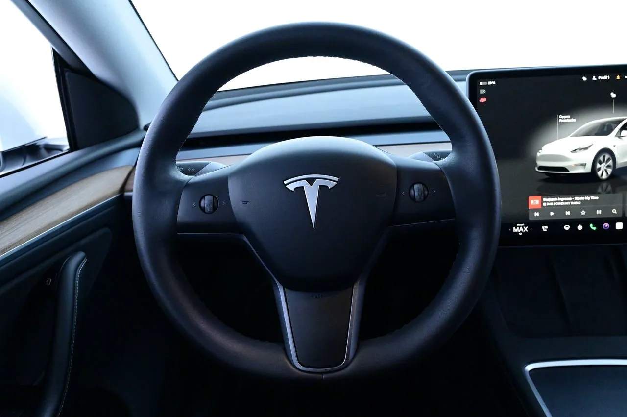 Tesla Model Y bild 7
