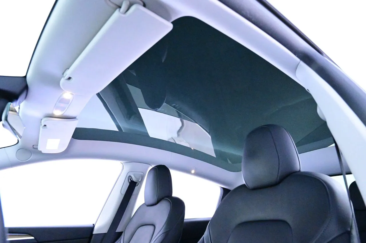 Tesla Model Y bild 24