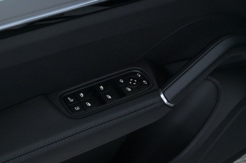 Porsche Cayenne bild 11