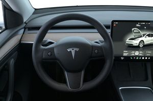 Tesla Model Y bild 7