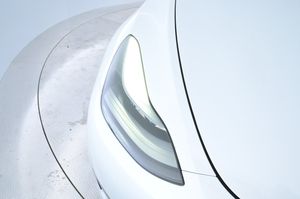 Tesla Model Y bild 26