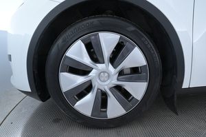 Tesla Model Y bild 27