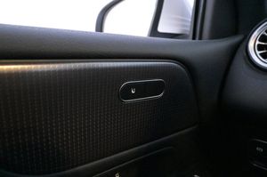Mercedes EQB300 bild 13