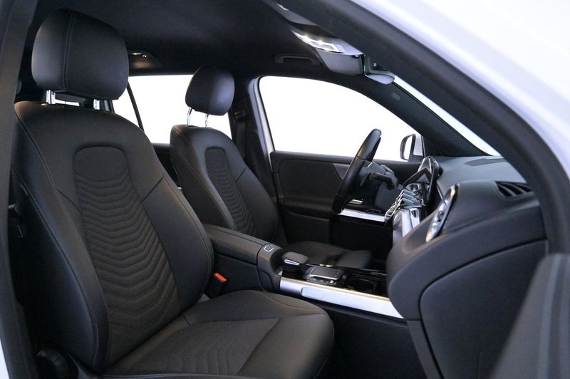 Mercedes EQB300 bild 15