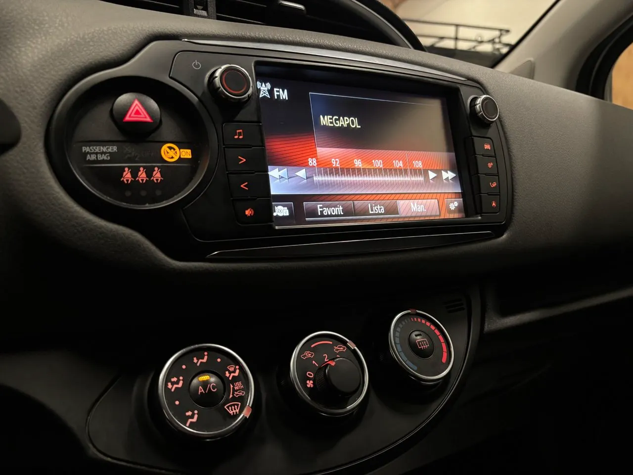 Toyota Yaris bild 10