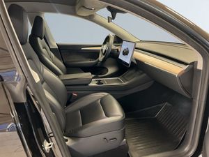 Tesla Model Y bild 10