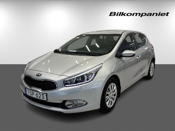 Kia Cee´d 5dr 1.6 CRDi Komfort M&K-Värmare Vinterhjul - 2014