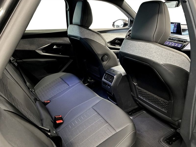 Peugeot e-3008 bild 12