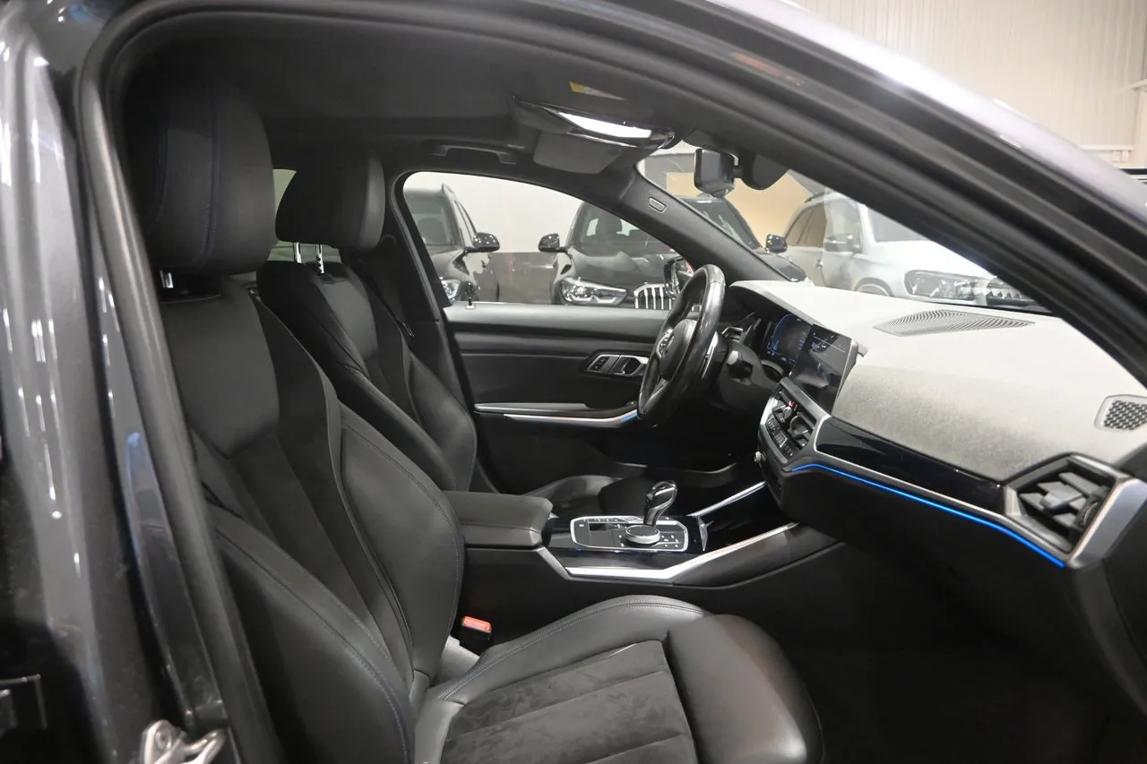 BMW 330 bild 12