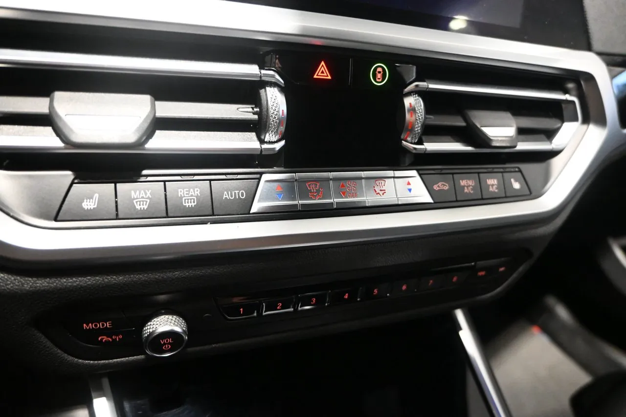 BMW 330 bild 30