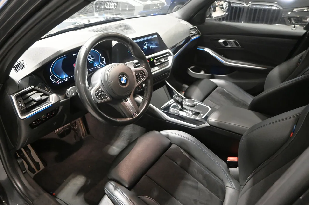 BMW 330 bild 8