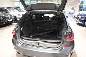 BMW 330 bild 16