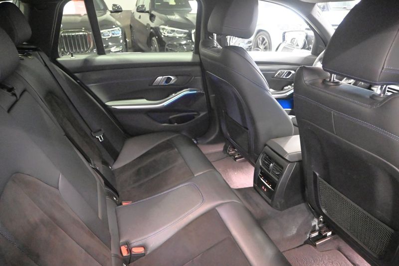 BMW 330 bild 14