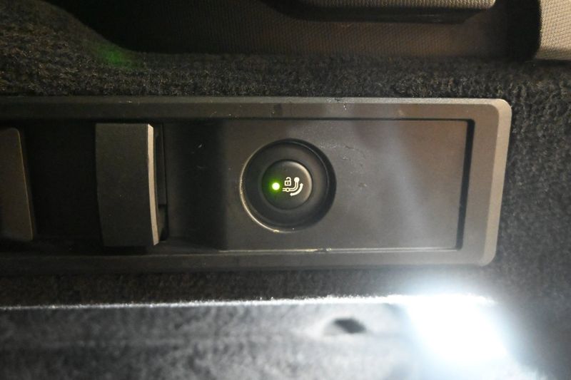BMW 330 bild 17
