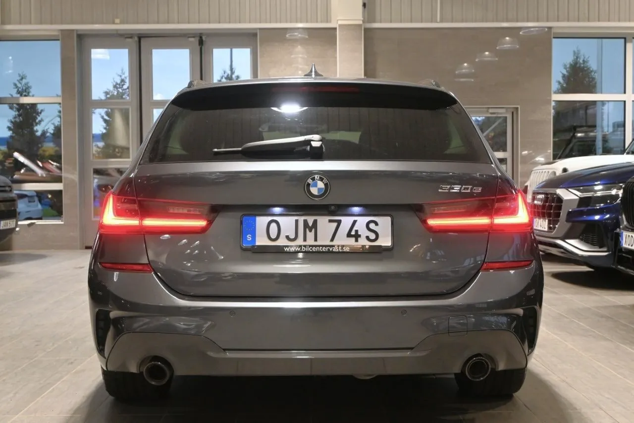 BMW 330 bild 4