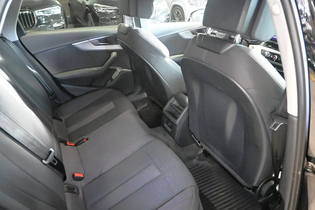 Audi A4 bild 13