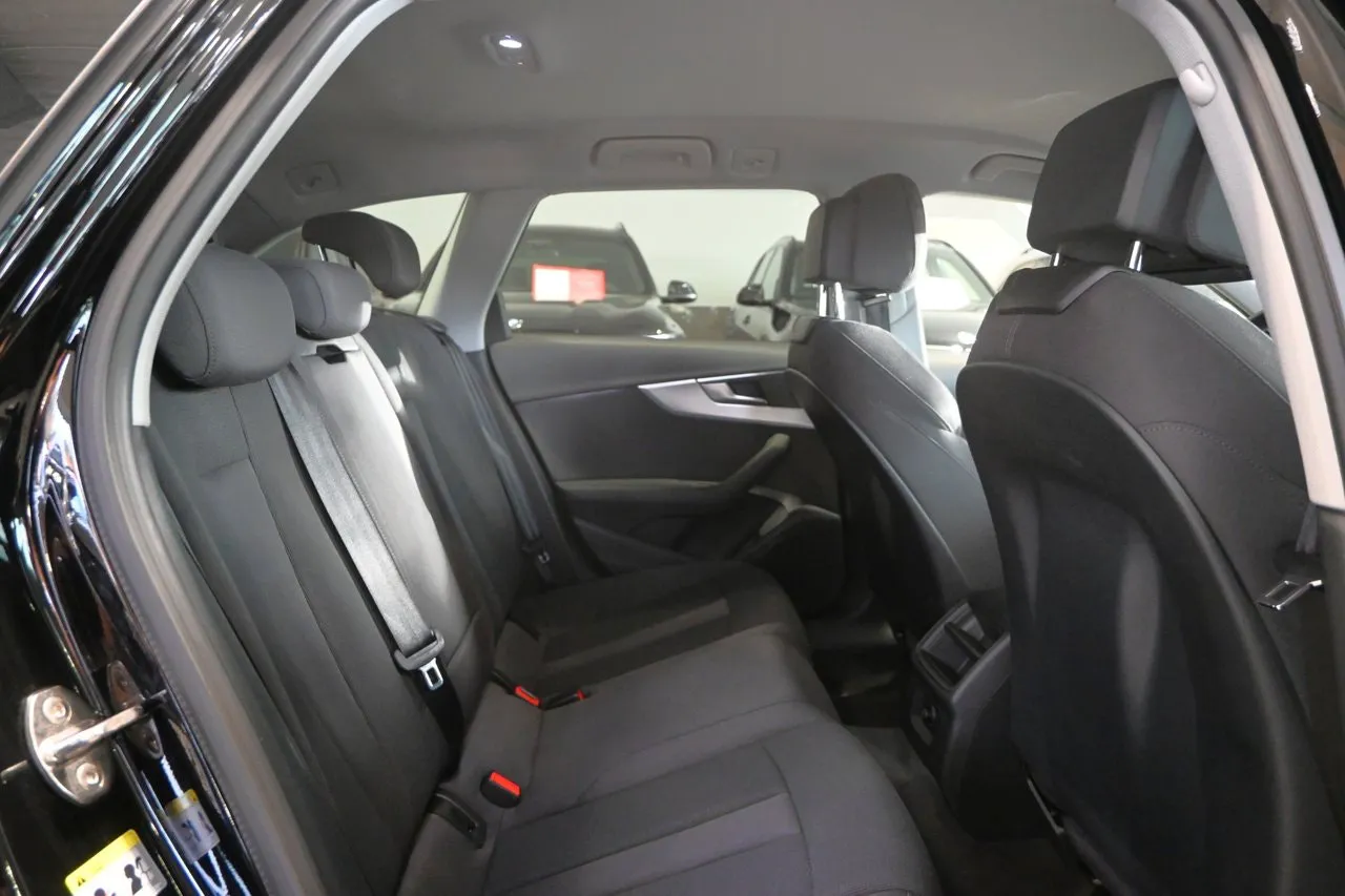 Audi A4 bild 14