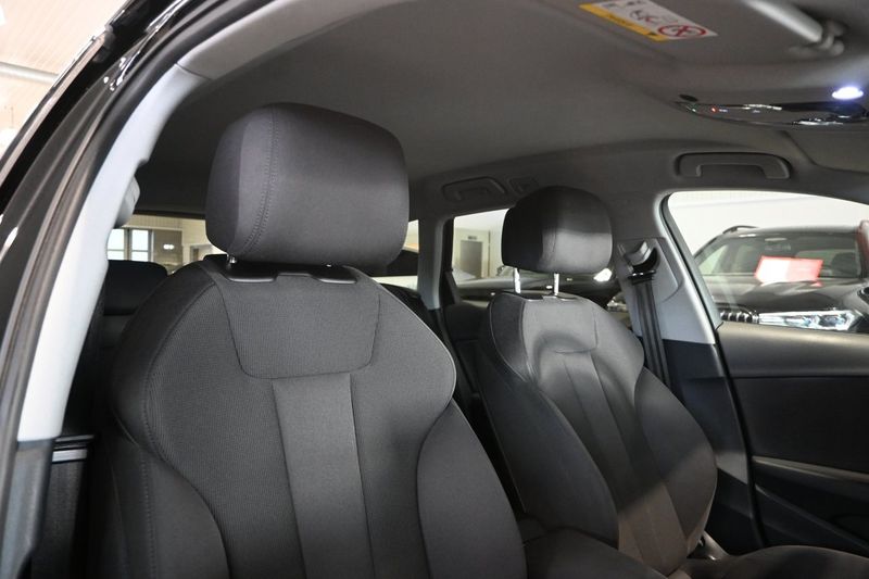 Audi A4 bild 12