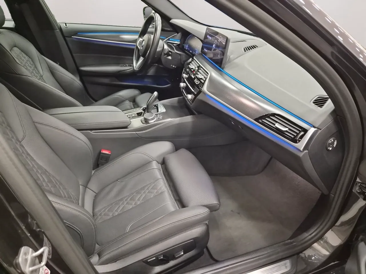 BMW 530 bild 11