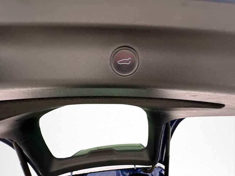 Tesla Model Y bild 10