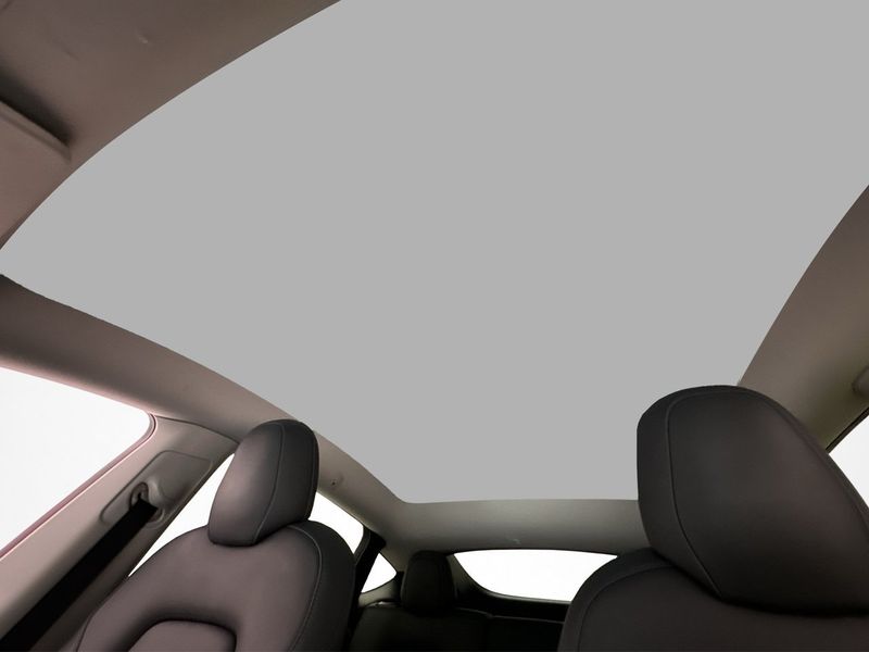 Tesla Model Y bild 29