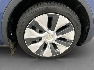 Tesla Model Y bild 33