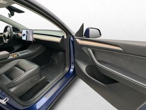 Tesla Model Y bild 12
