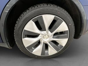 Tesla Model Y bild 31