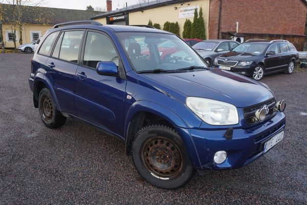 Toyota RAV4 5-dörrar 2.0 VVT-i 4x4 Drag/M-värmare - 2004