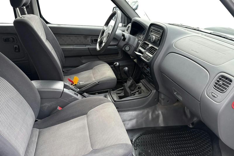 Nissan NP bild 7