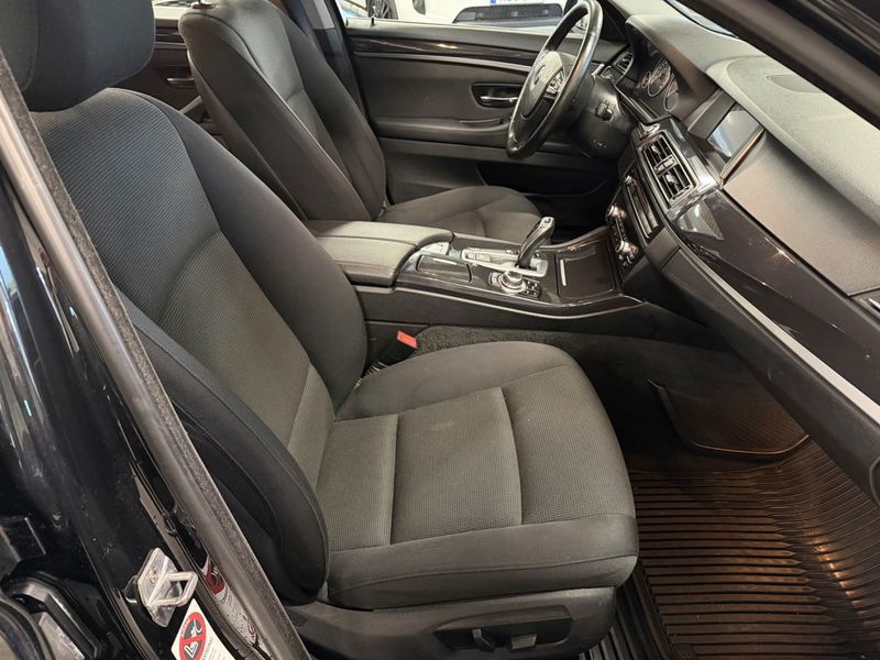 BMW 520 bild 9