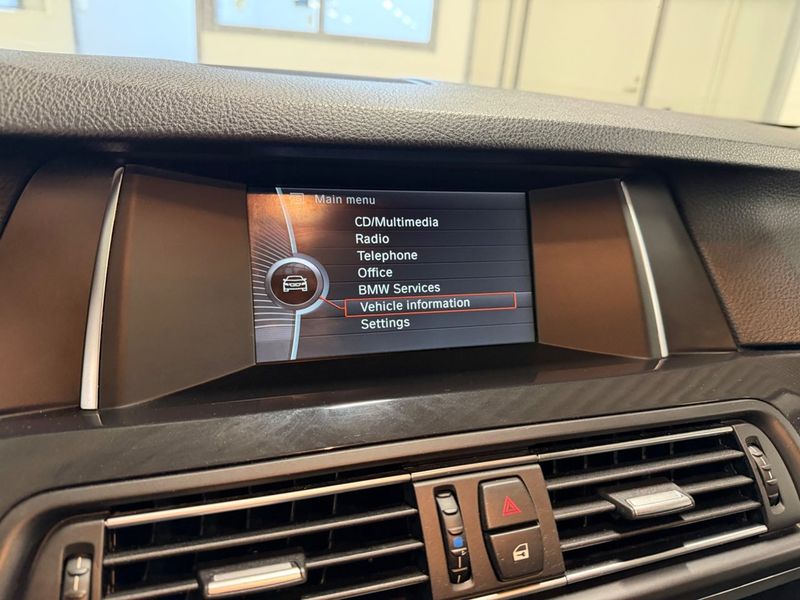 BMW 520 bild 14