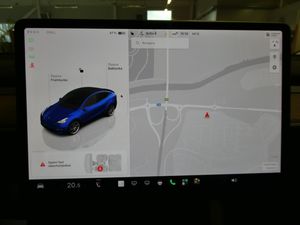 Tesla Model Y bild 15