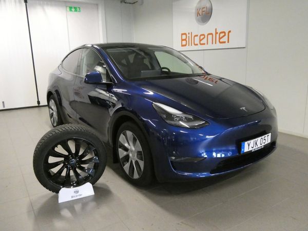 Tesla Model Y Long Range AWD Drag-Pano-Skinn-Värmare-Kamera-Navi-SoV - 2024