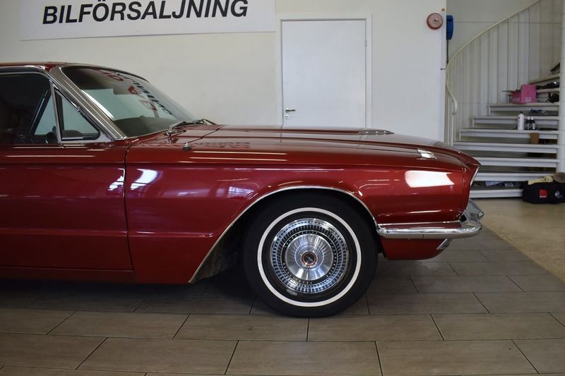 Ford Thunderbird bild 4