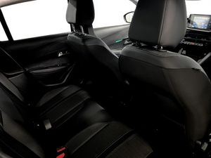 Peugeot e-208 bild 11