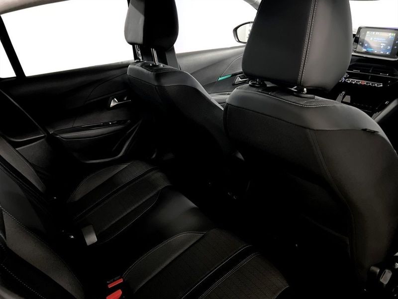 Peugeot e-208 bild 11