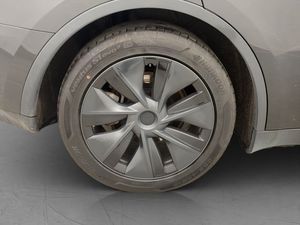 Tesla Model Y bild 33