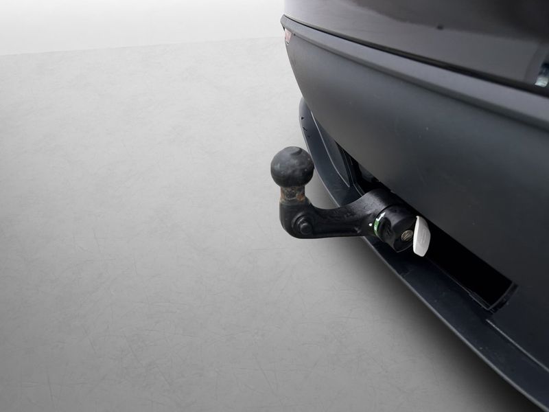 Tesla Model Y bild 9