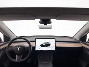 Tesla Model Y bild 25