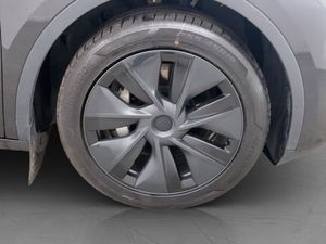 Tesla Model Y bild 30
