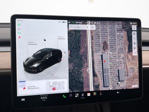 Tesla Model Y bild 18