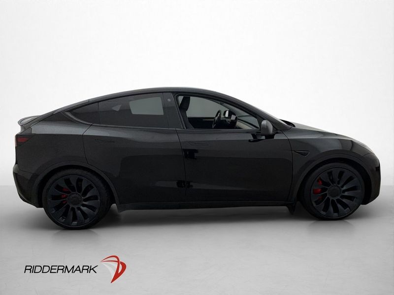 Tesla Model Y bild 8